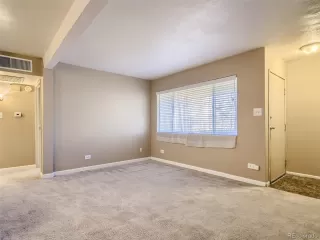 Photo #5: 7646874 Listing