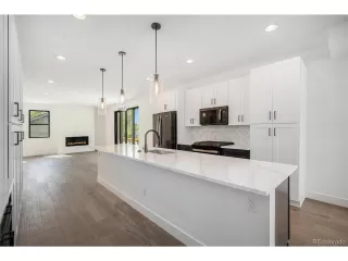Photo #4: 7650213 Listing 