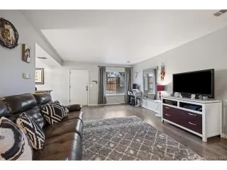 Photo #4: 7657284 Listing