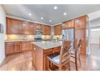 Photo #4: 7661571 Listing