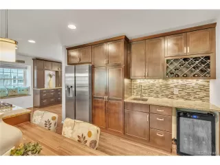 Photo #5: 7666180 Listing