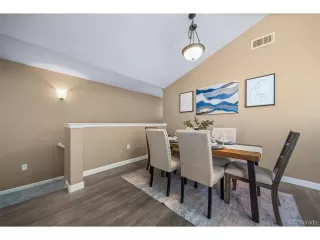 Photo #3: 7668035 Listing