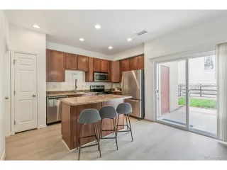 Photo #6: 7670542 Listing