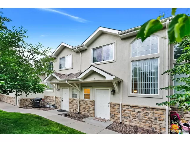 MLS: 7671166 Condo For Sale
