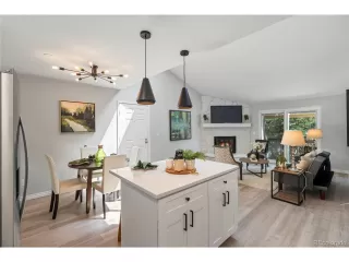 Photo #4: 7671445 Listing