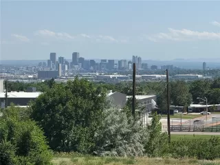 Photo #2: 7676413 Listing