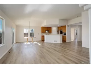 Photo #6: 7677161 Listing