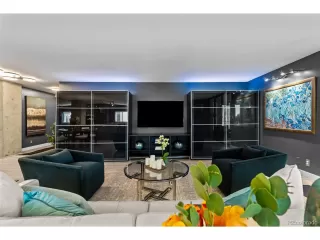 Photo #5: 7679470 Listing