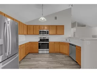 Photo #4: 7681014 Listing