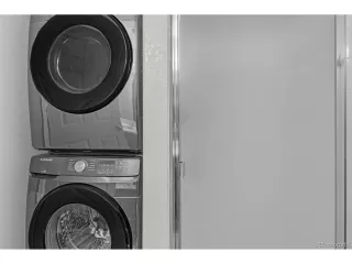 Photo #6: 7681014 Listing