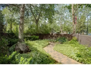 Photo #3: 7681804 Listing