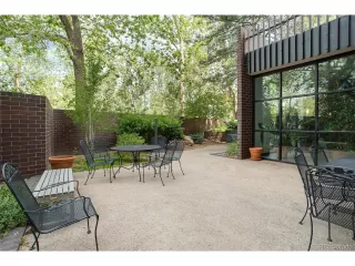 Photo #4: 7681804 Listing