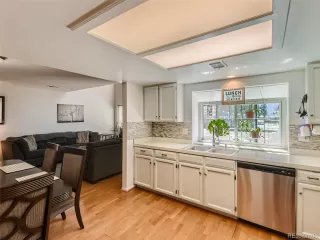 Photo #3: 7685598 Listing