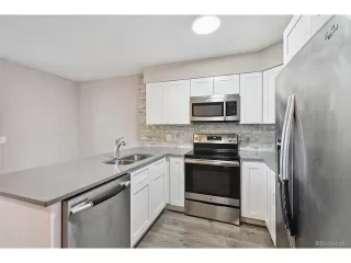 Photo #6: 7686030 Listing 