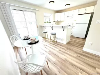 Photo #3: 7686526 Listing 