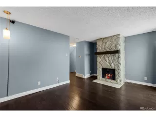 Photo #6: 7686979 Listing