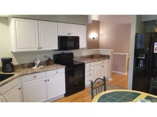 Photo #6: 7687086 Listing