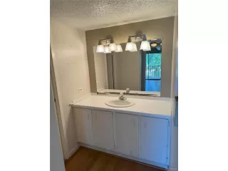 Photo #5: 7689534 Listing 