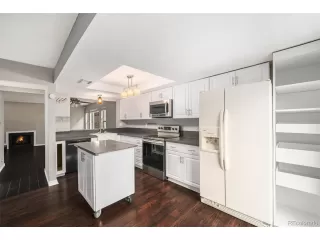 Photo #4: 7695704 Listing