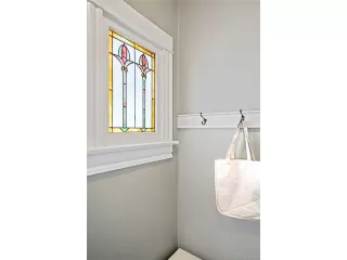 Photo #2: 7699700 Listing