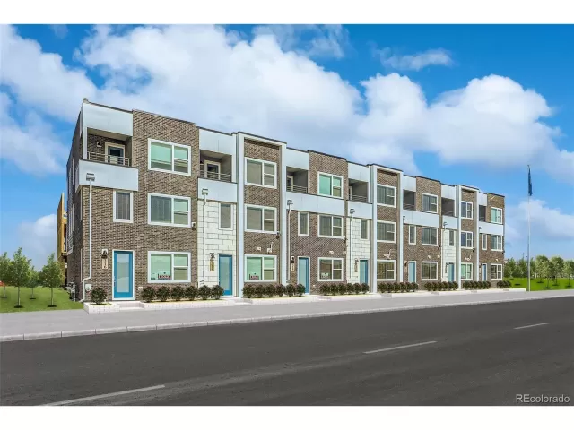 MLS: 7700459 Condo For Sale