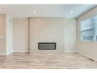 Photo #6: 7700459 Listing