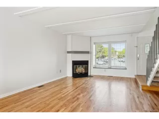 Photo #5: 7701904 Listing