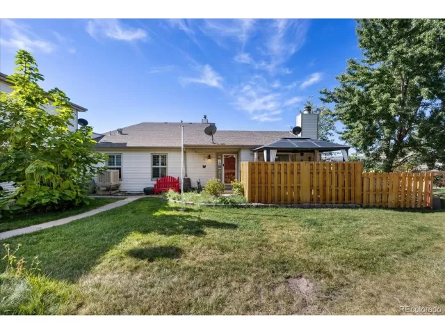 MLS: 7702338 Condo For Sale