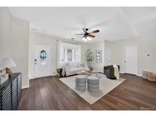 Photo #5: 7703036 Listing