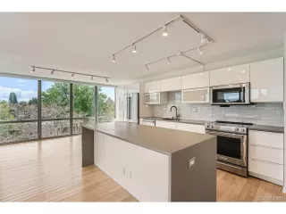 Photo #5: 7704200 Listing