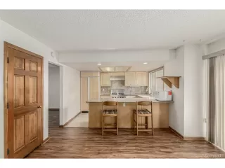 Photo #5: 7704731 Listing