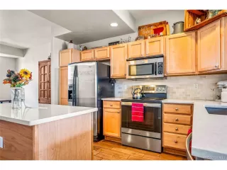 Photo #3: 7706744 Listing