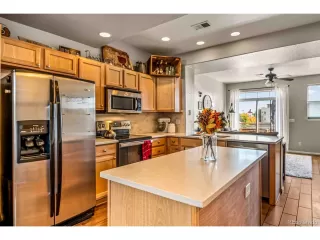 Photo #4: 7706744 Listing