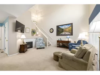 Photo #6: 7707300 Listing