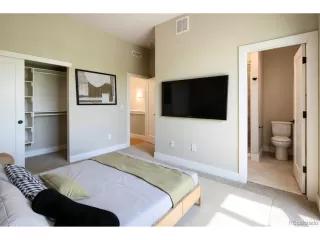 Photo #6: 7708695 Listing