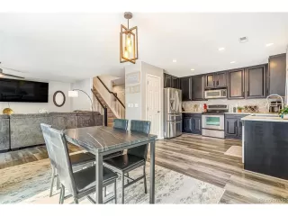 Photo #3: 7708804 Listing