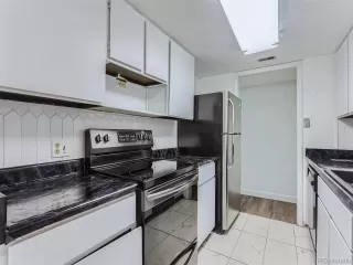 Photo #2: 7709944 Listing