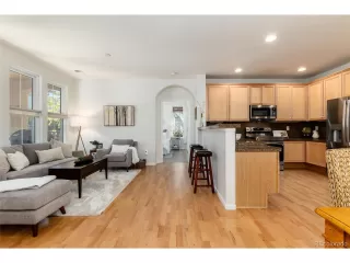 Photo #5: 7712645 Listing