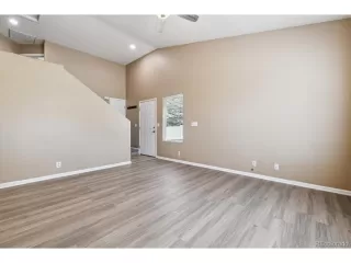 Photo #5: 7712646 Listing