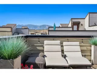 Photo #3: 7713800 Listing