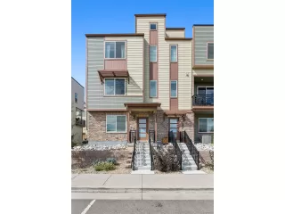 Photo #4: 7713800 Listing