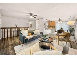 Photo #6: 7715899 Listing