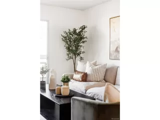 Photo #2: 7717030 Listing