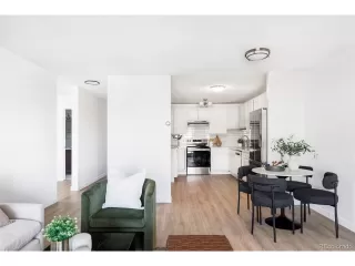 Photo #4: 7717030 Listing