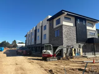 Photo #2: 7717805 Listing