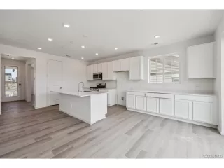 Photo #3: 7720525 Listing