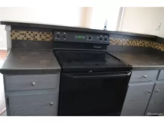 Photo #5: 7721341 Listing