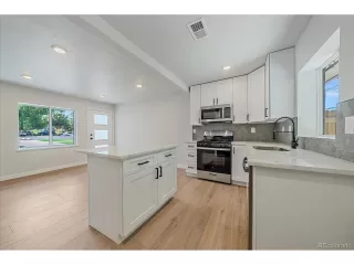 Photo #5: 7731720 Listing
