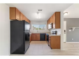 Photo #5: 7736507 Listing