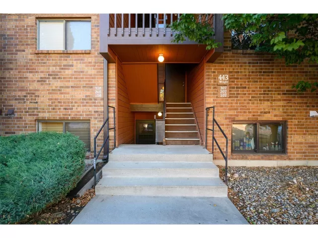 MLS: 7737920 Condo For Sale